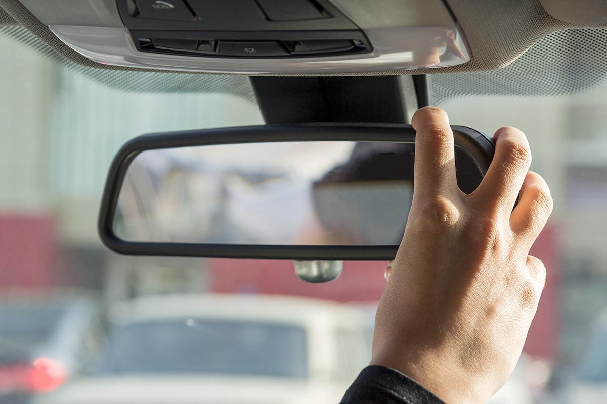 The Right Way to Adjust Your Car Mirrors to Eliminate Blind Spots