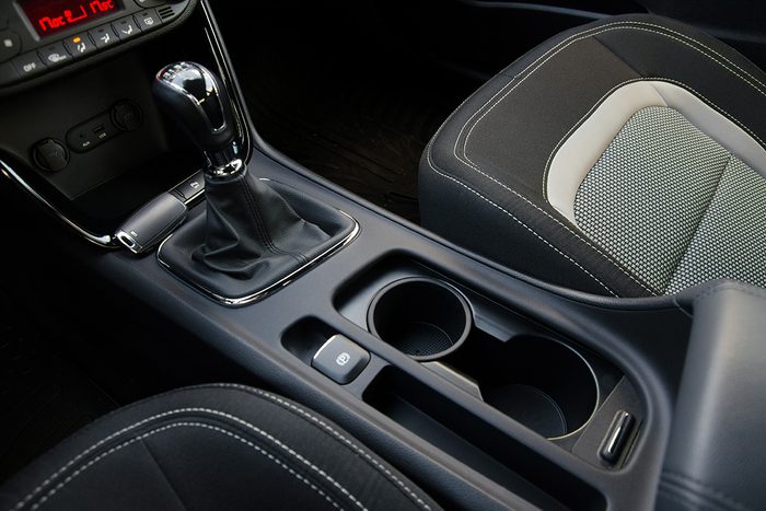 12 Things People Who Always Have Clean Cars Do Gettyimages 2204026800