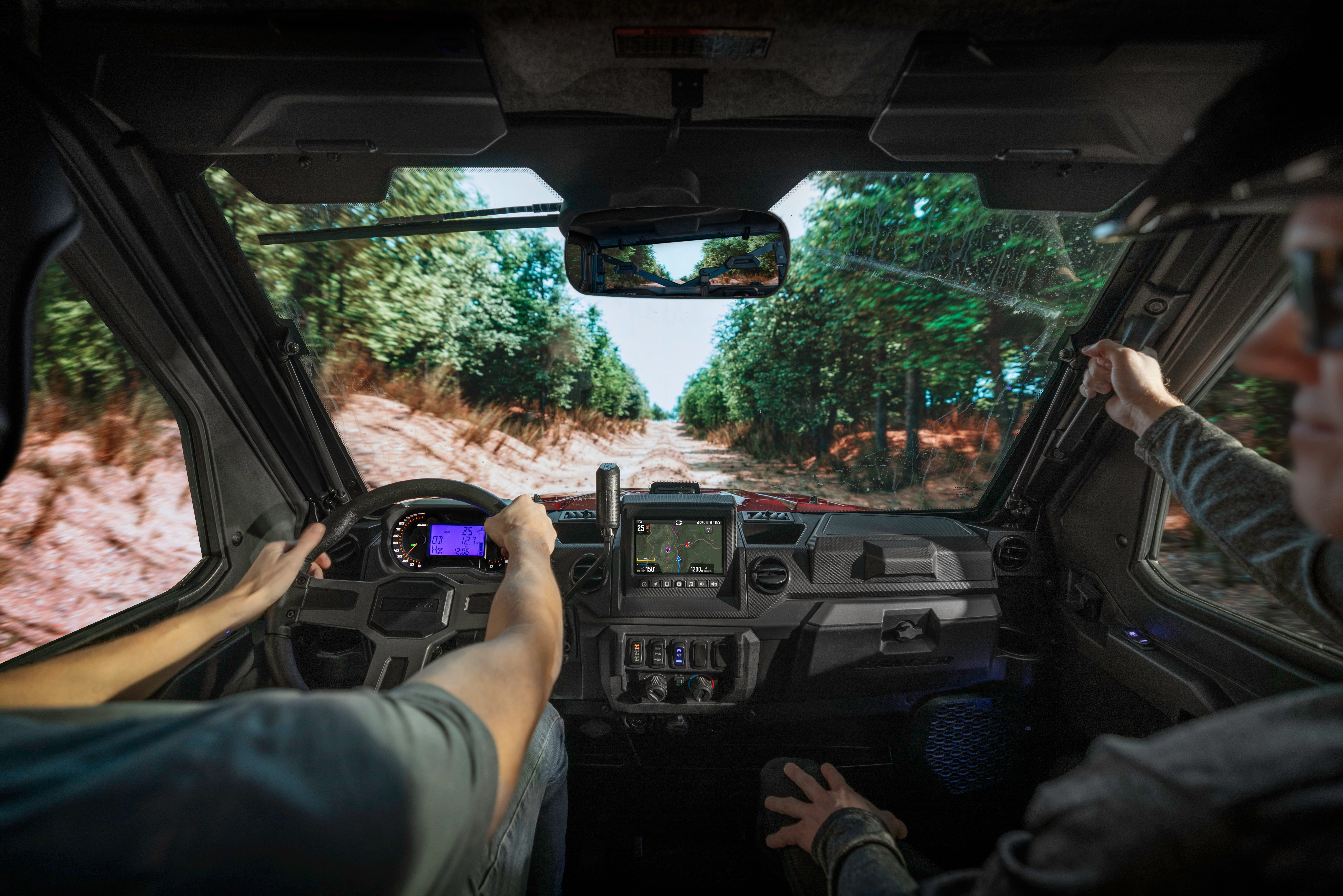 2025 Ranger Crewxp1000premium Sunsetred Image Lifestyle Six0184 01213