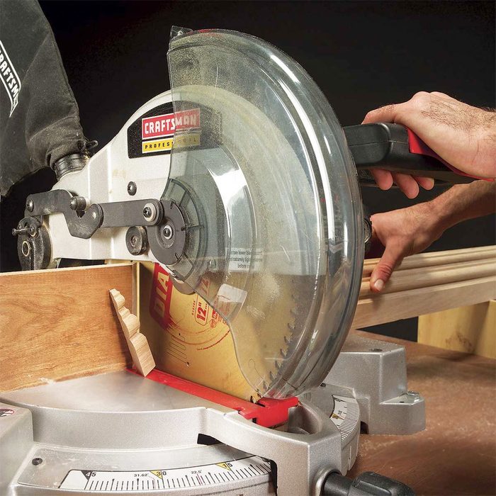 Master The Miter Saw In Days With These 13 Tips Fh04mar 03232 012