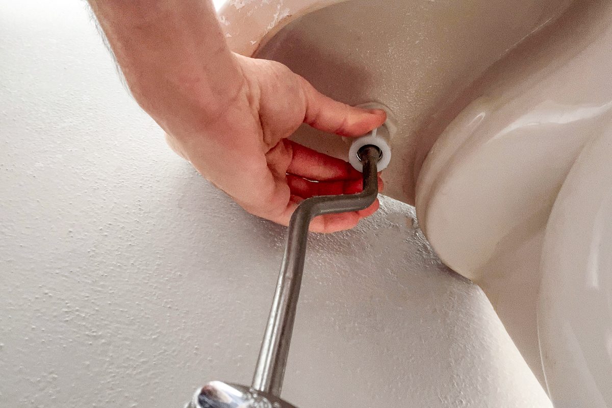 disconnecting the supply line