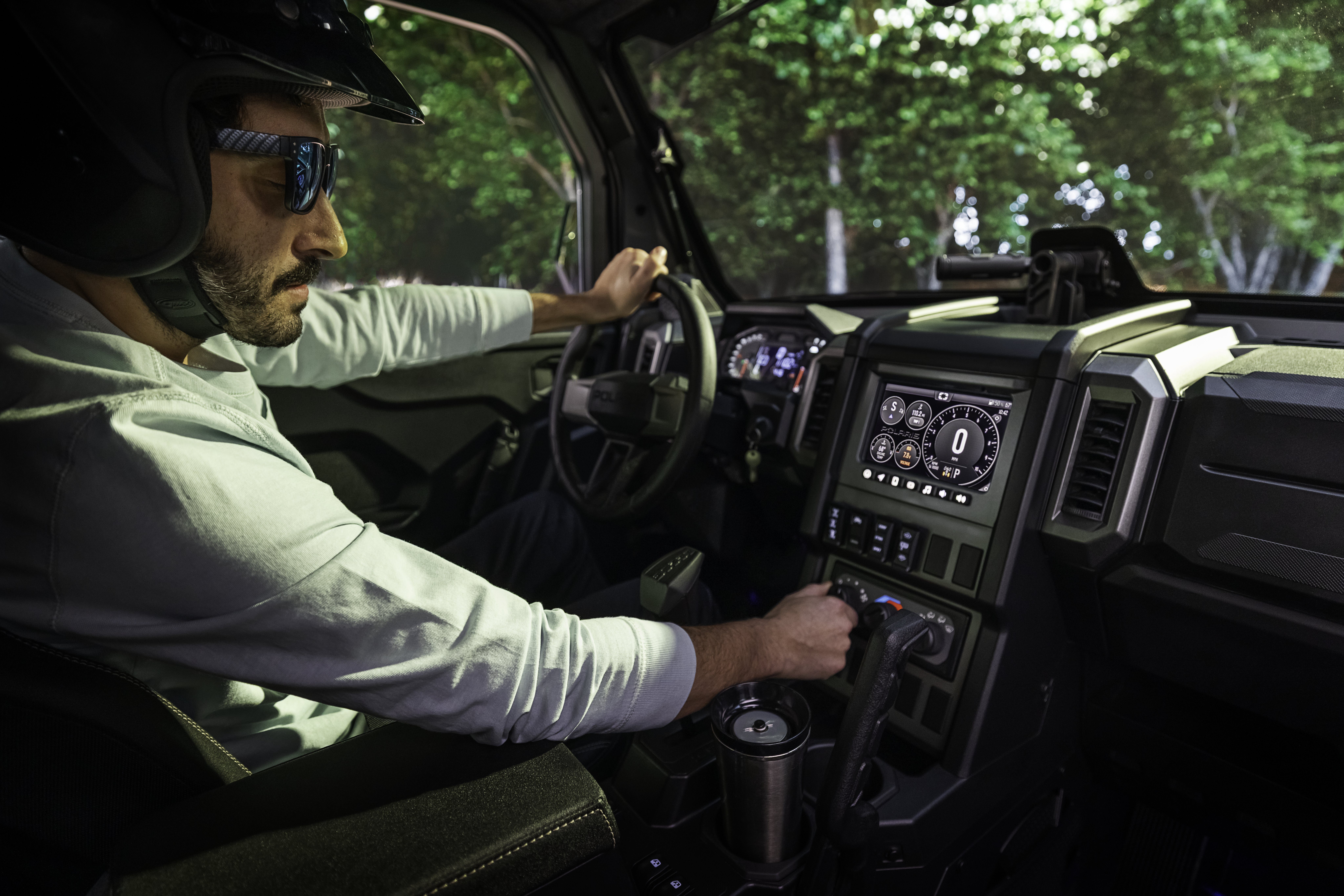 2025 Xped Adv5 Northstar Us Supergraphite Image Lifestyle Six0184 00481 1