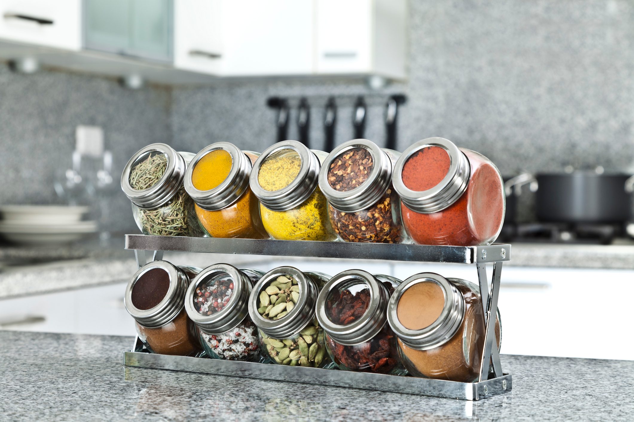 5 Spice Rack Ideas for Better Kitchen Storage