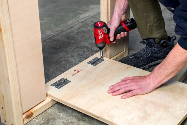 Saturday Morning Workshop Folding Mobile Workbench (diy) Family Handyman Ai