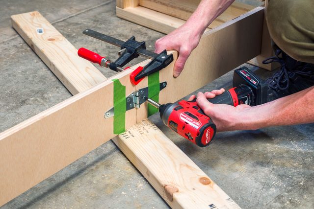Saturday Morning Workshop Folding Mobile Workbench (diy) Family Handyman Ai