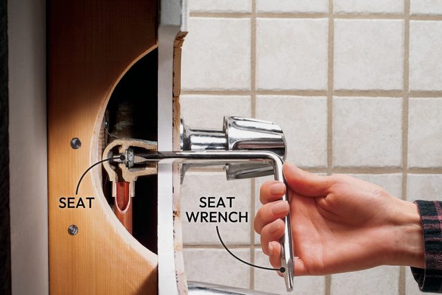 How To Fix A Leaking Bathtub Faucet