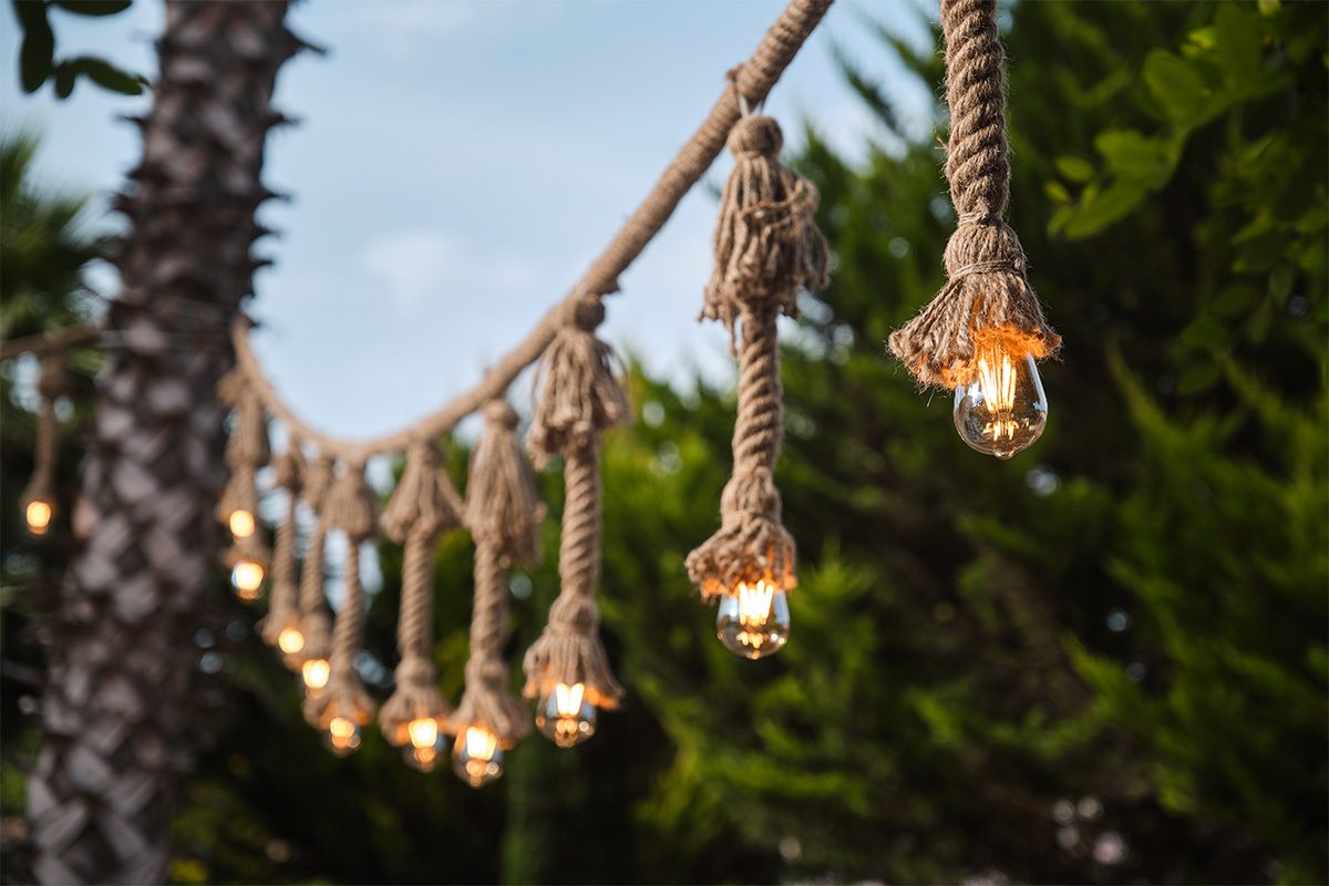 13 Tips For Avoiding Tangled Holiday Lights Gettyimages 1253084752